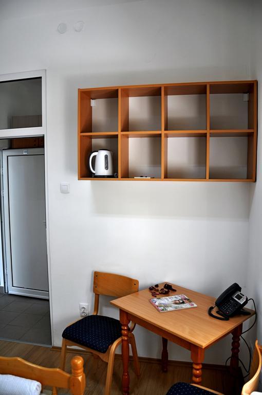Rooms Karadjordje بلغراد المظهر الخارجي الصورة
